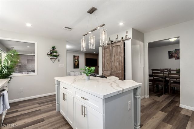 5710 Madre Mesa Drive, Las Vegas, NV 89108