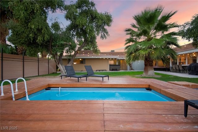 5710 Madre Mesa Drive, Las Vegas, NV 89108