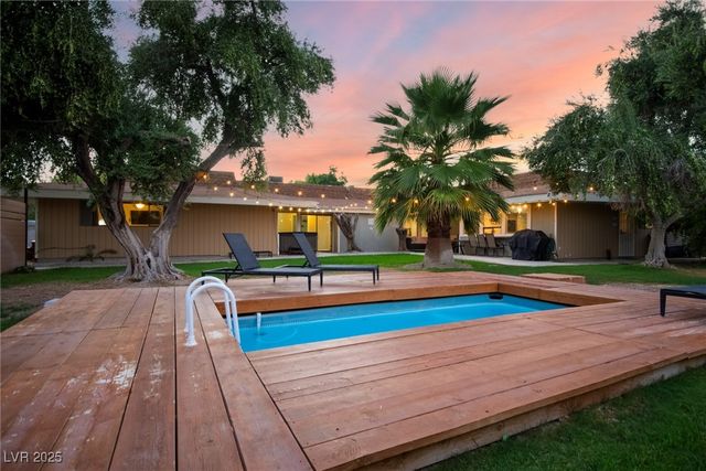 5710 Madre Mesa Drive, Las Vegas, NV 89108