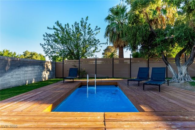 5710 Madre Mesa Drive, Las Vegas, NV 89108