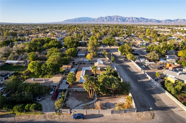 5710 Madre Mesa Drive, Las Vegas, NV 89108