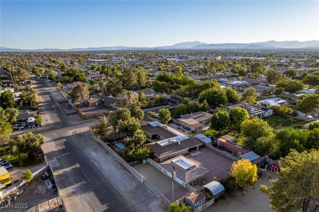 5710 Madre Mesa Drive, Las Vegas, NV 89108