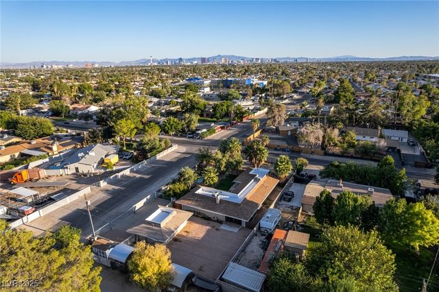 5710 Madre Mesa Drive, Las Vegas, NV 89108