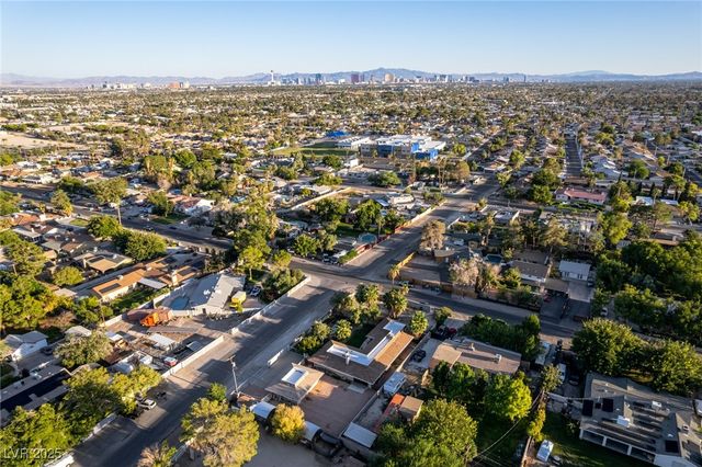 5710 Madre Mesa Drive, Las Vegas, NV 89108