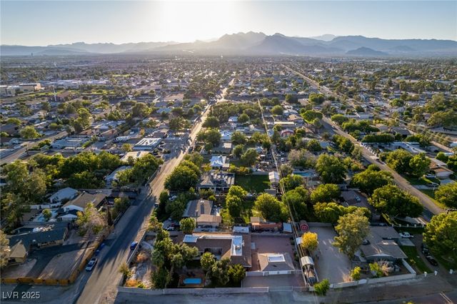 5710 Madre Mesa Drive, Las Vegas, NV 89108