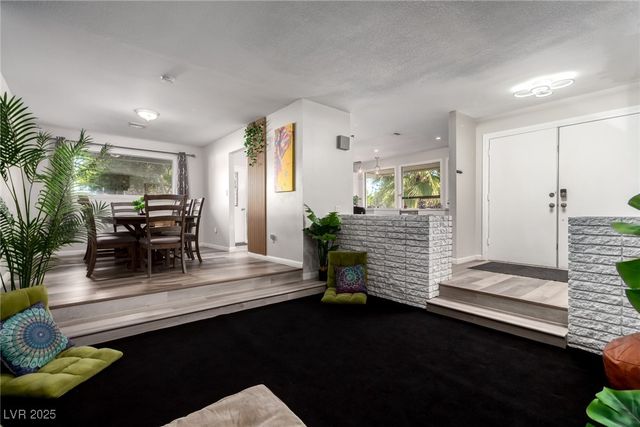 5710 Madre Mesa Drive, Las Vegas, NV 89108