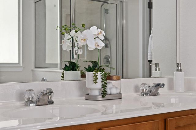 7817 Squirrel Hollow DR, Georgetown, TX 78628