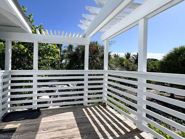 4561 Smugglers DR, Upper Captiva, FL 33924
