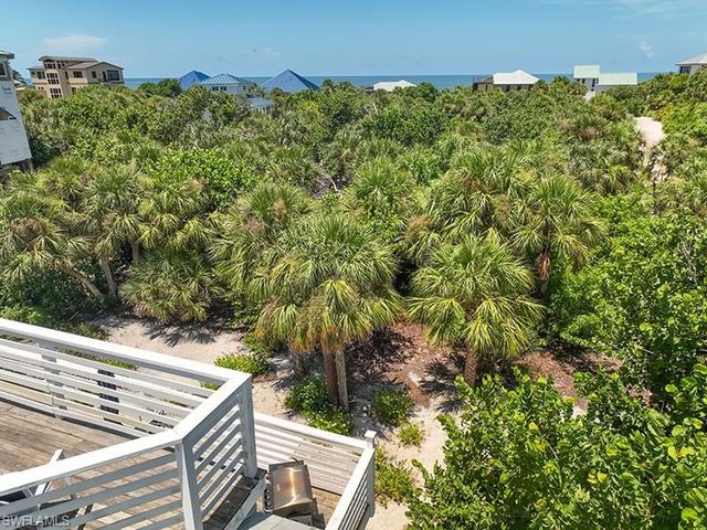 4561 Smugglers DR, Upper Captiva, FL 33924