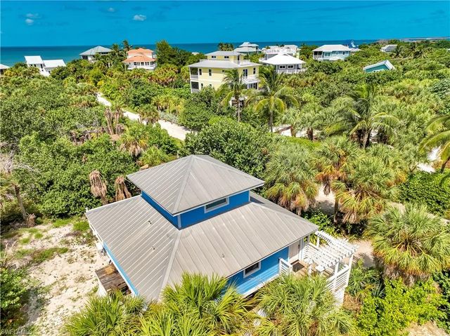 4561 Smugglers DR, Upper Captiva, FL 33924