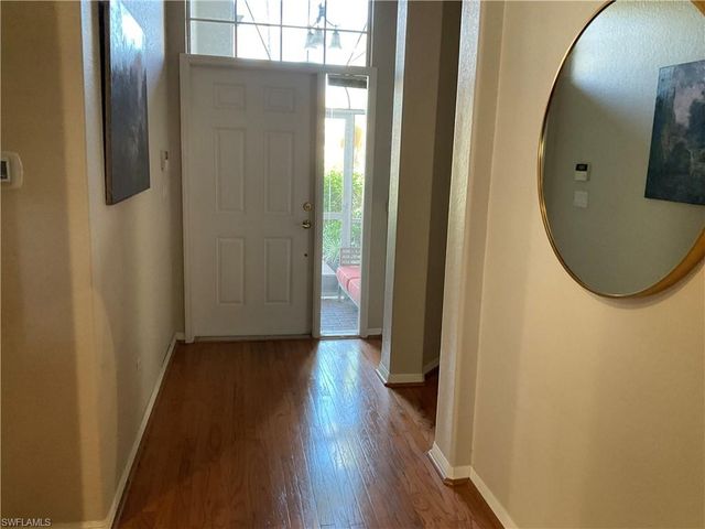 135 Glen Eagle CIR, Naples, FL 34104