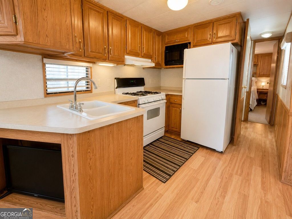 110 Admiral Drive, Hartwell, GA 30643 — photo 4