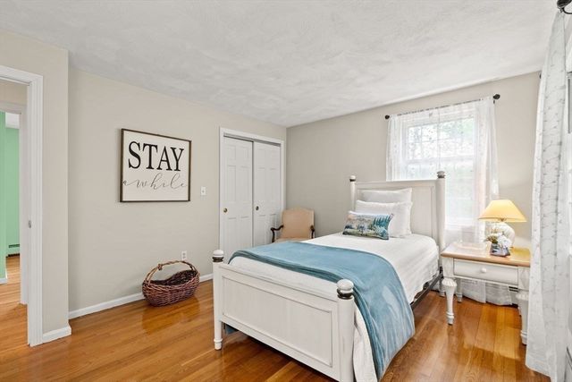 13 Laconia Cir, North Andover, MA 01845