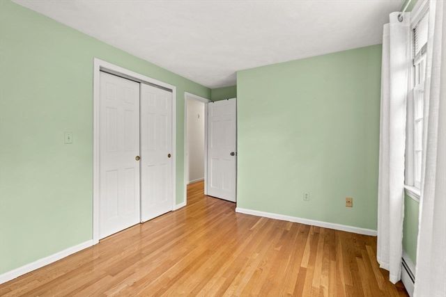 13 Laconia Cir, North Andover, MA 01845