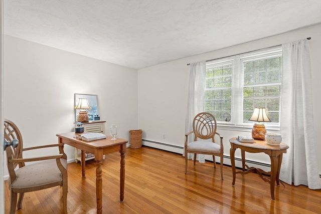 13 Laconia Cir, North Andover, MA 01845