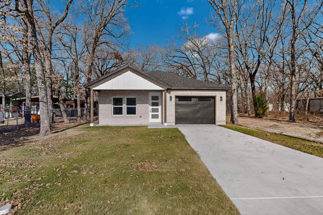126 Blue Jay Lane, Mabank, TX 75156