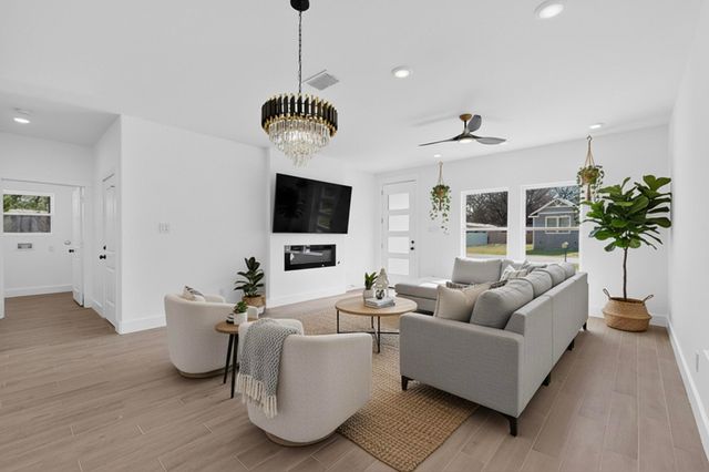 126 Blue Jay Lane, Mabank, TX 75156