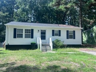 125 Booth Avenue, Henderson, NC 27536