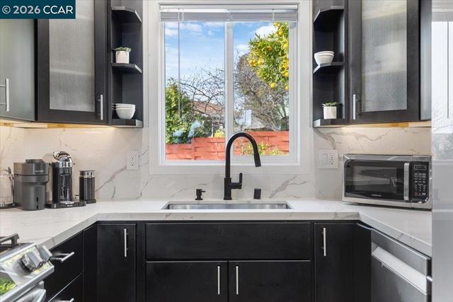 18417 Milmar Blvd, Castro Valley, CA 94546