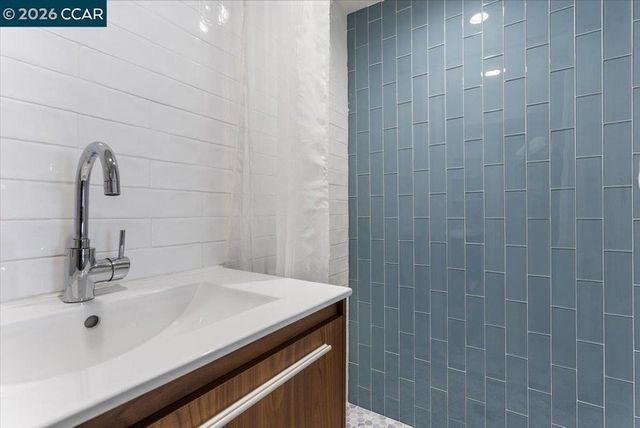 18417 Milmar Blvd, Castro Valley, CA 94546