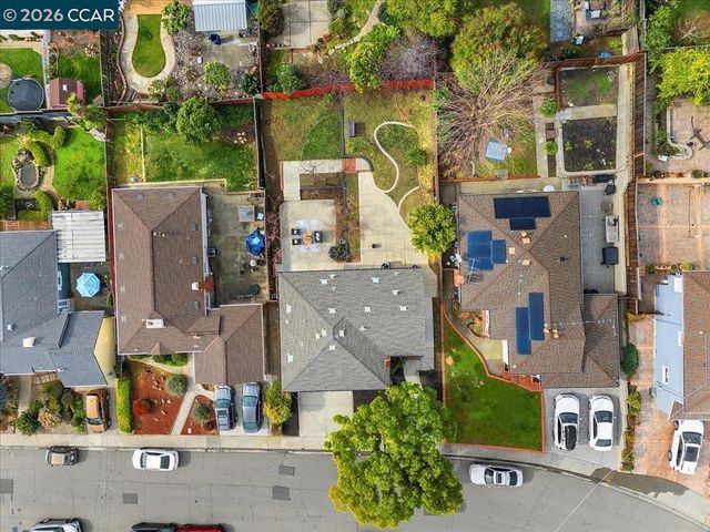 18417 Milmar Blvd, Castro Valley, CA 94546