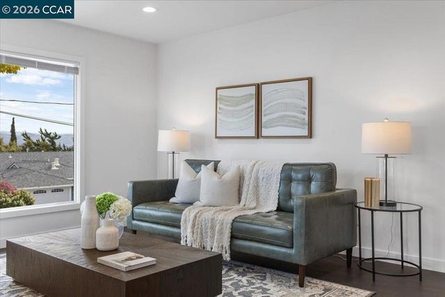 18417 Milmar Blvd, Castro Valley, CA 94546