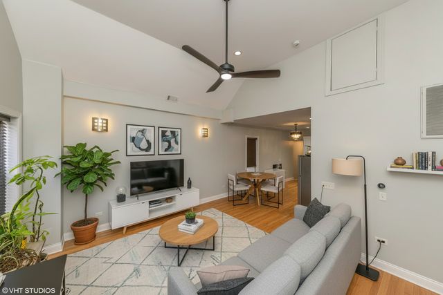 2009 W 17th Street 1F, Chicago, IL 60608