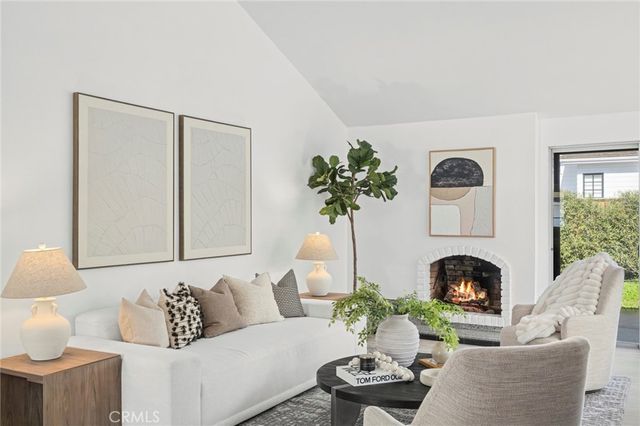 2030 Port Weybridge, Newport Beach, CA 92660