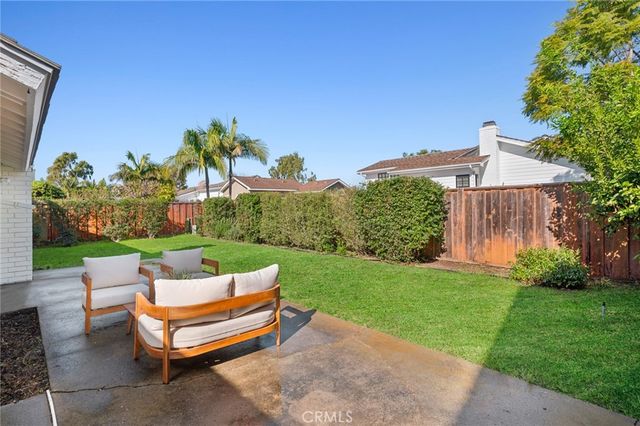 2030 Port Weybridge, Newport Beach, CA 92660