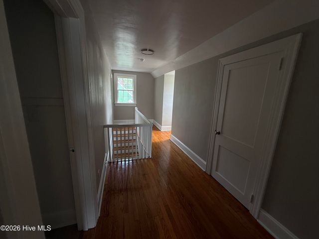 2519 S Memorial Drive, Greenville, NC 27834