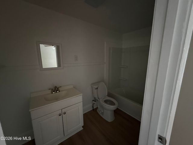 2519 S Memorial Drive, Greenville, NC 27834