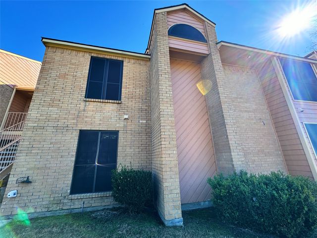 5821 Marvin Loving Drive 105, Garland, TX 75043