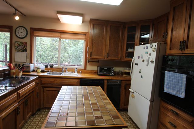 340 Mariposa Drive, Pierpoint Springs, CA 93265