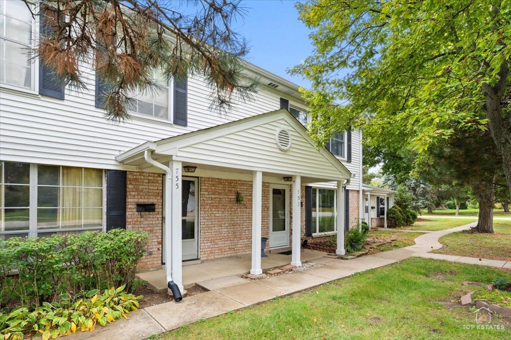 753 Moore Drive 753, Elk Grove Village, IL 60007 — exterior
