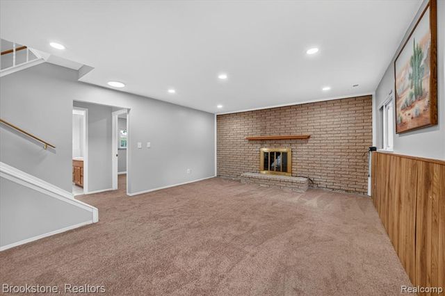 39795 Waldorf Drive, Clinton Township, MI 48038