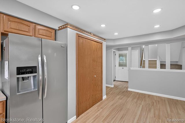 39795 Waldorf Drive, Clinton Township, MI 48038