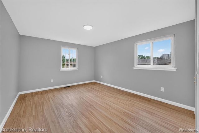 39795 Waldorf Drive, Clinton Township, MI 48038