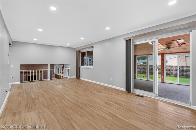 39795 Waldorf Drive, Clinton Township, MI 48038