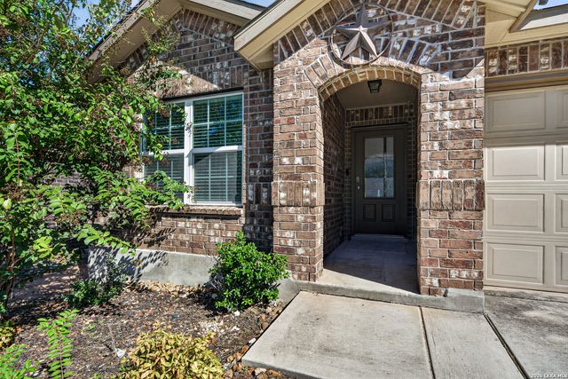 6019 Akin Pl, San Antonio, TX 78261