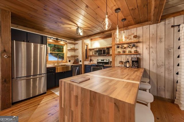 126 Brookwood Drive, Blue Ridge, GA 30513