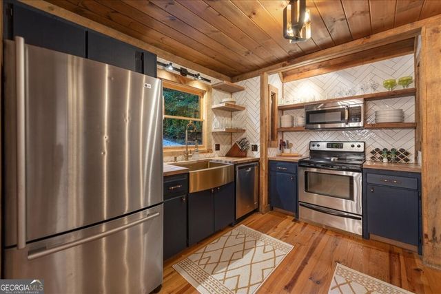 126 Brookwood Drive, Blue Ridge, GA 30513