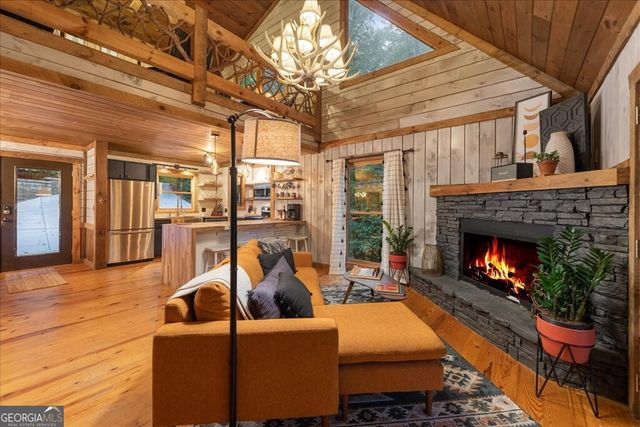 126 Brookwood Drive, Blue Ridge, GA 30513