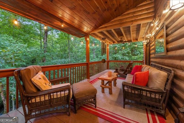 126 Brookwood Drive, Blue Ridge, GA 30513