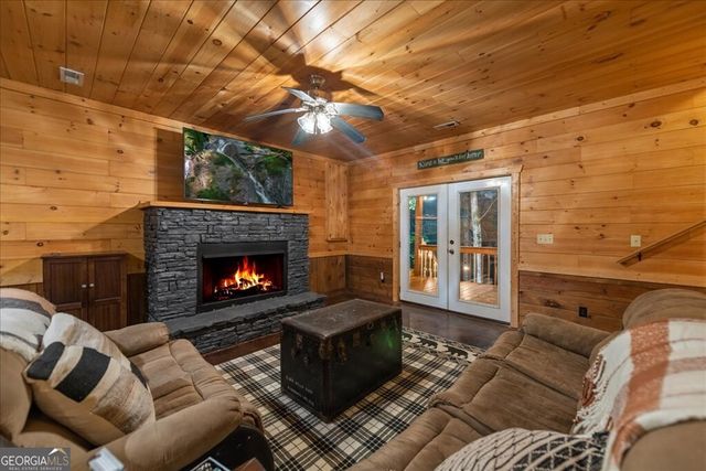 126 Brookwood Drive, Blue Ridge, GA 30513