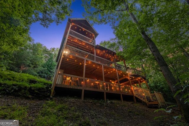 126 Brookwood Drive, Blue Ridge, GA 30513