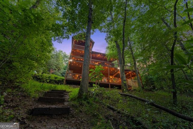 126 Brookwood Drive, Blue Ridge, GA 30513