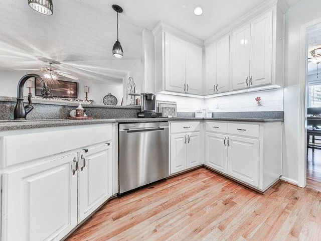373 Yonah Circle, Woodstock, GA 30189