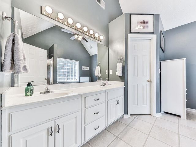373 Yonah Circle, Woodstock, GA 30189