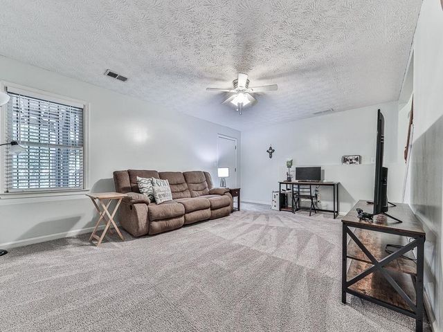 373 Yonah Circle, Woodstock, GA 30189