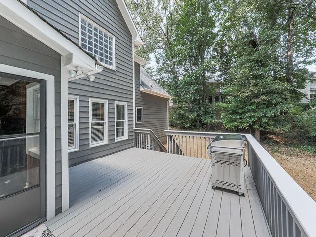 373 Yonah Circle, Woodstock, GA 30189